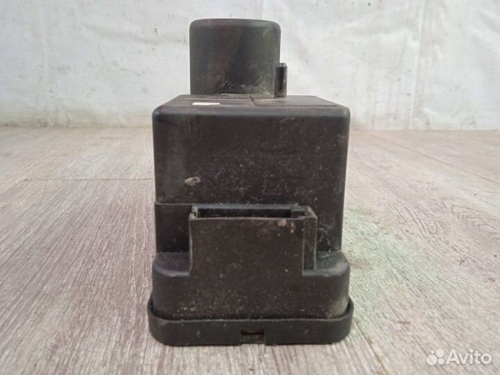 Компрессор центрального замка Volkswagen Passat B3