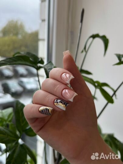 Маникюр с покрытием нужна модель