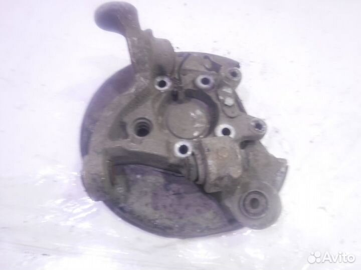 Кулак задний левый Вольво