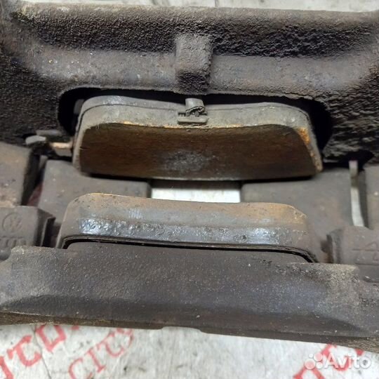 Суппорт тормозной передний правый Audi A4 B7 BWE