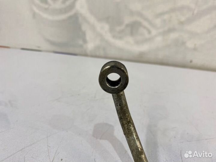 Трубка топливная левая Toyota Land Cruiser 200