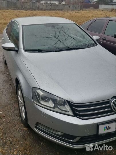Volkswagen Passat, 2011