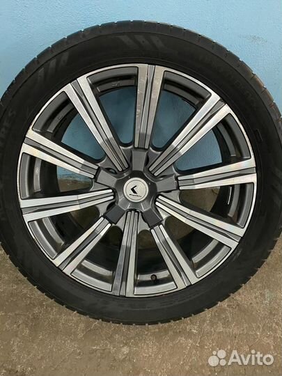 Колеса на lexus lx 570 r21