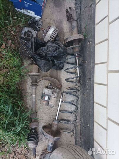 Запчасти б/у на Renault kangoo 2007-2008