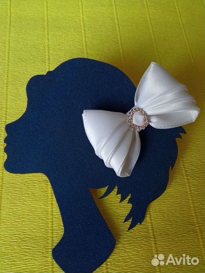 Бант на резинке/заколке для девочки