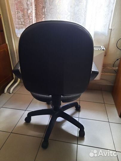 Компьютерное кресло