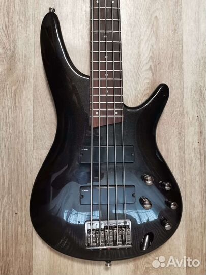 Бас гитара ibanez SR305, 5 струн