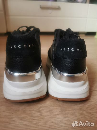 Кроссовки женские skechers новые 40