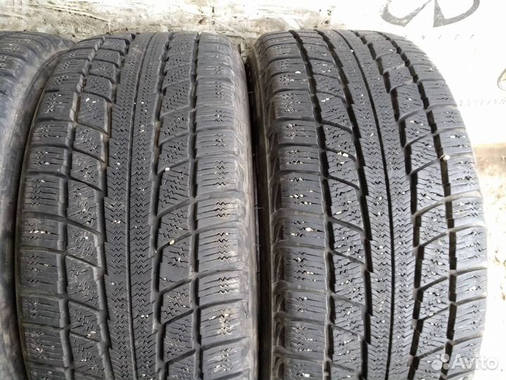 Triangle TR777 215/55 R16 97V