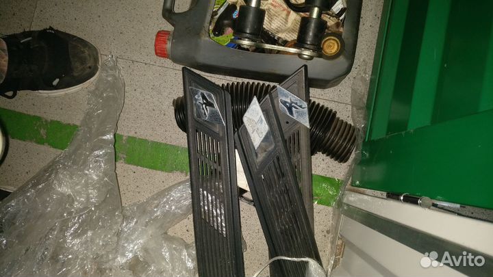 Накладки вентиляции Волга (погоны)