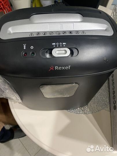 Уничтожитель бумаги Rexel DUO