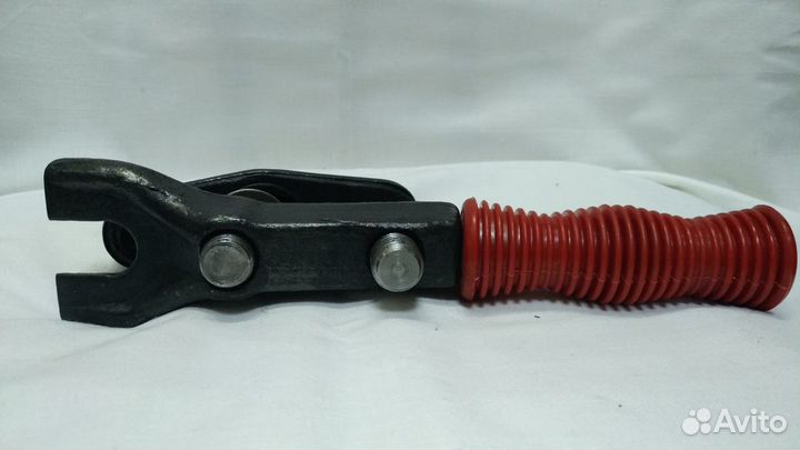 Съемник рулевых, шаровых тяг Т-38 с пласт. ручкой