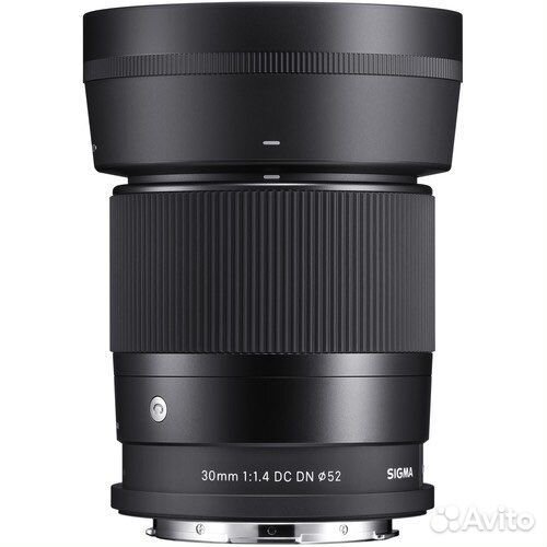 Sigma AF 30mm f/1.4 DC DN Contemporary Leica