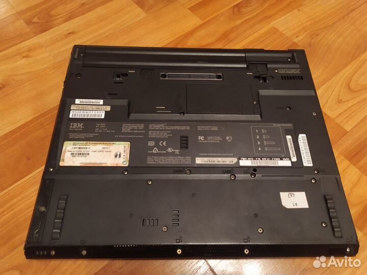 Ноутбук IBM T42 (Radeon 7500)