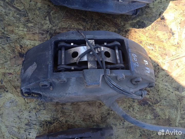 Суппорт brembo peugeot 607