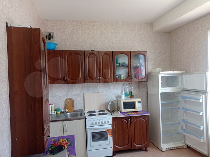 3-к. квартира, 75 м², 1/3 эт.