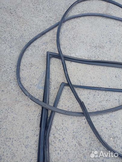 Уплотнители дверей хонда срв2 правые