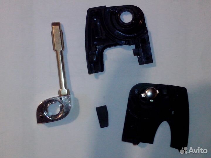 Продаю ключ с чипом для Форд Мондео 3