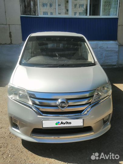 Nissan Serena 2.0 CVT, 2011, 145 000 км