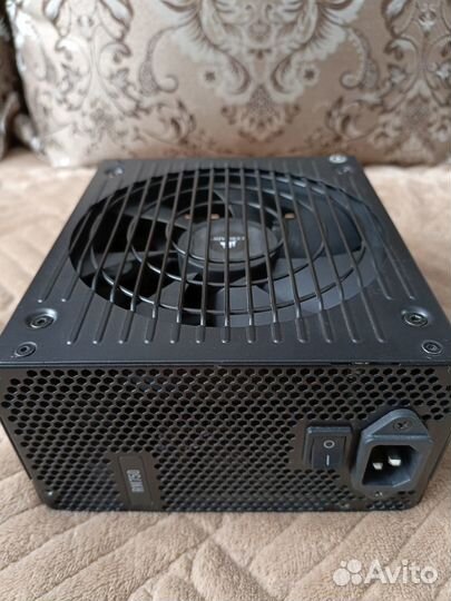 Блок питания Corsair RM750 Gold