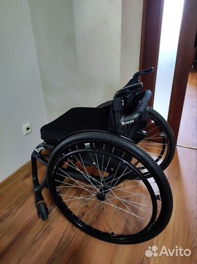 Инвалидная кресло-коляска активного типа