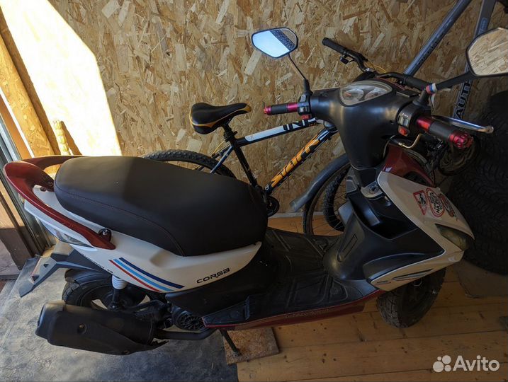 Скутер Vento Corsa 150