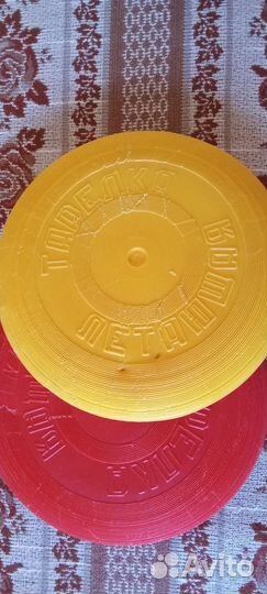 Летающая тарелка для собак