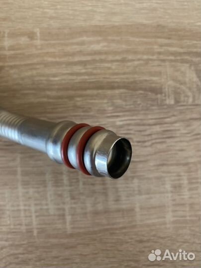 Трубка маслосливная