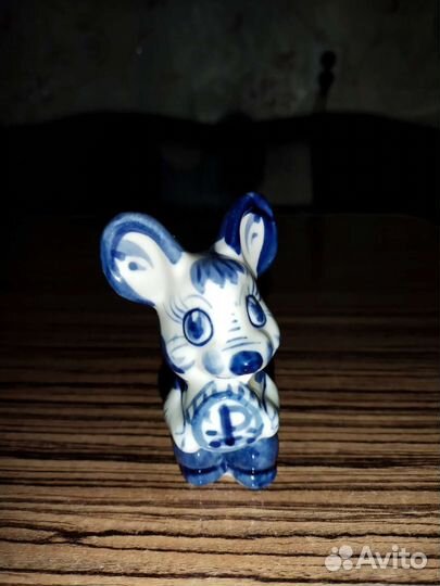 Фарфоровые статуэтки лфз, гжель