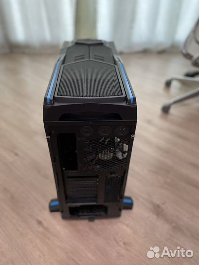 Корпус пк Thermaltake Chaser MK-Iсо встроеной(сжо)