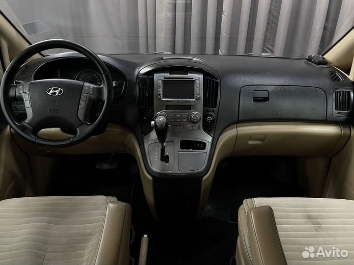 Hyundai Grand Starex 2.5 AT, 2009, 263 153 км