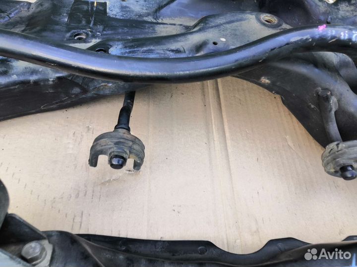 Балка передняя подрамник Mitsubishi Airtrek Turbo