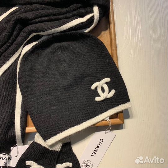 Комплект chanel шапка перчатки шарф