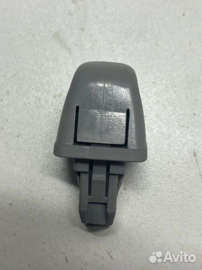 Крючок солнцезащитного козырка передний Toyota