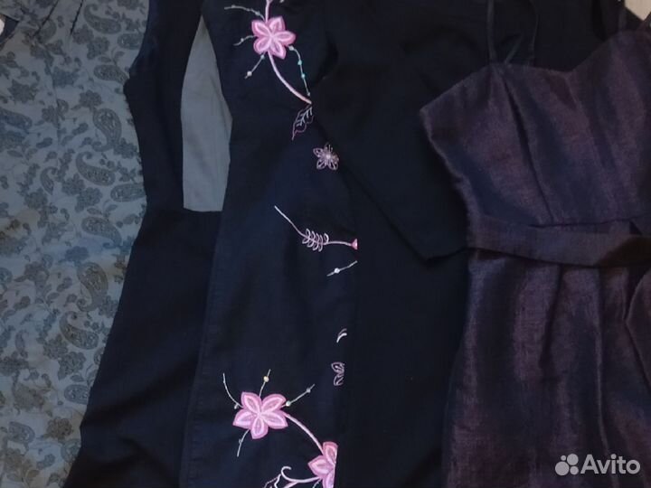 Платья разные р.42-44