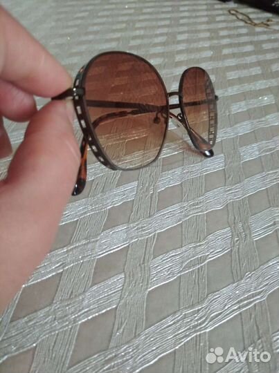 Солнцезащитные очки женские брендовые