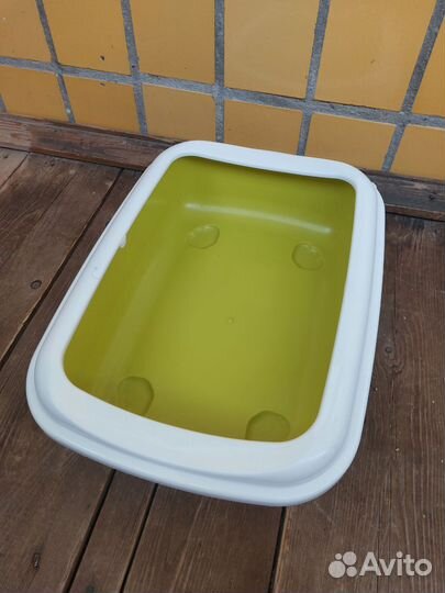 Лоток для кошек с бортиком Georplast, зеленый