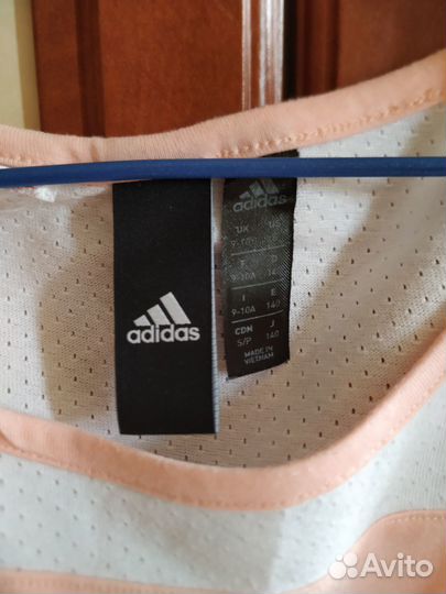 Спортивная майка adidas 140