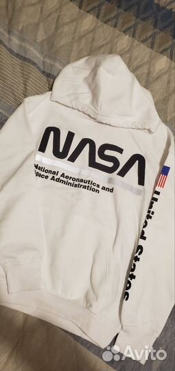 Толстовка женская новая HM