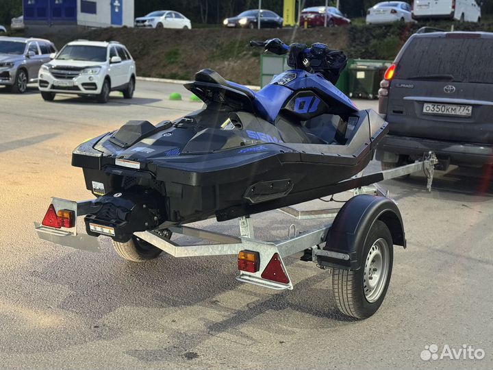 BRP Sea-doo Spark Trixx 2up