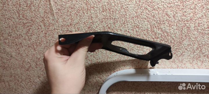 Кронштейн правой фары 2113-2115