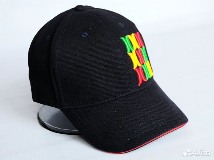 Kлассическая бейсболка 