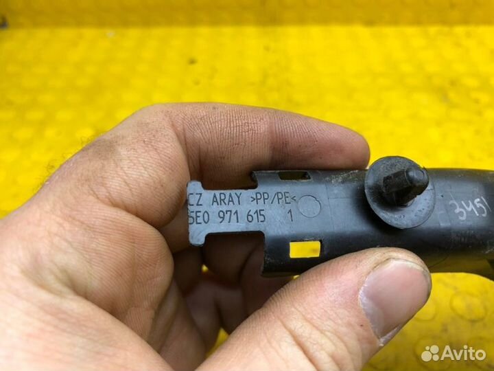 Кабельный канал Skoda Octavia cwva 2017