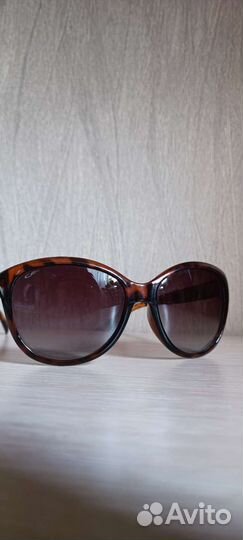Солнцезащитные очки женские
