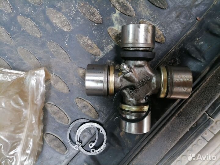 Крестовина корданого вала УАЗ патриот нов. образца