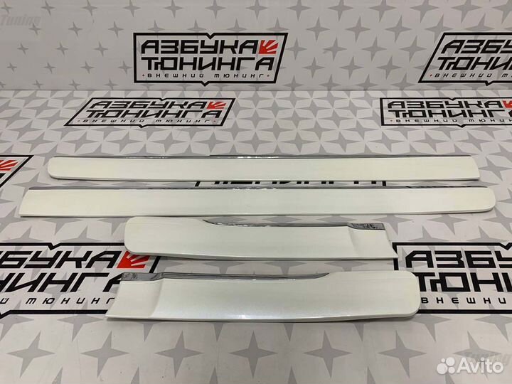 Молдинги на двери Lexus GX460 2009-2021 год M3440