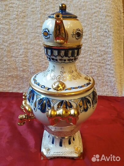 Самовар с чайником декоративный Гжель