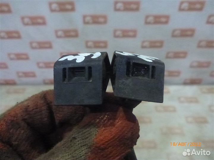 Форсунка омывателя Nissan Qashqai+2 JJ10E MR20DE