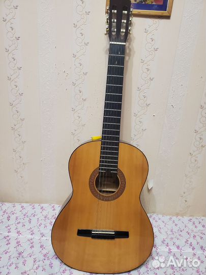 Классическая гитара бу