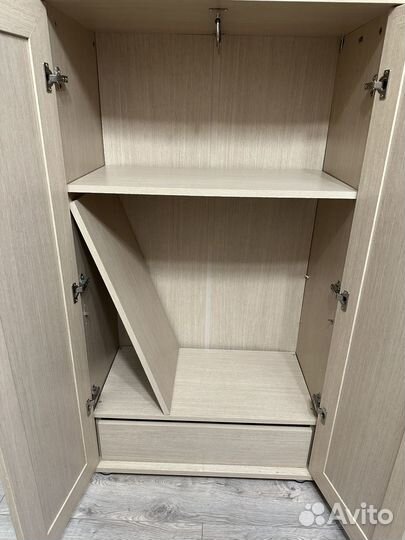 Стенка в гостиную 2,8м